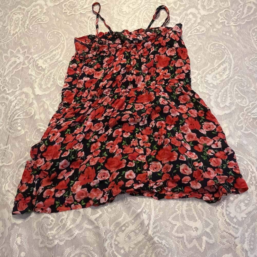 Sidecca Red Poppies Pattern Ruffle Tank Top Med Cute Summer Vibe & Pockets - Picture 3 of 3